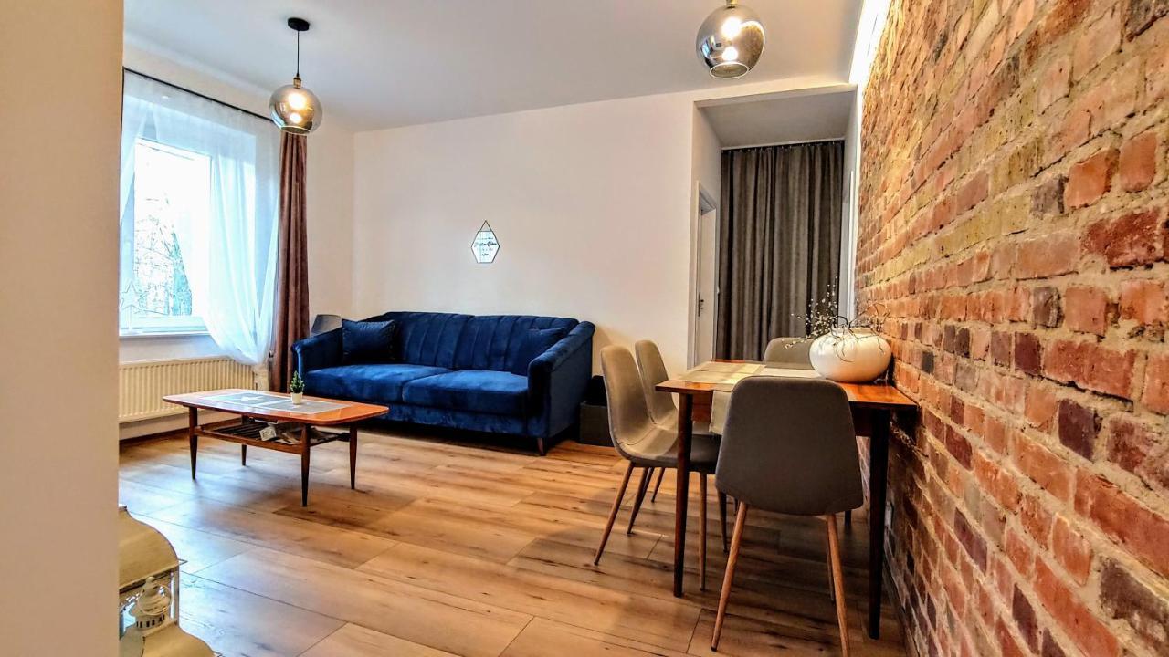 Apartament Chopin Gliwice Apartment Bagian luar foto